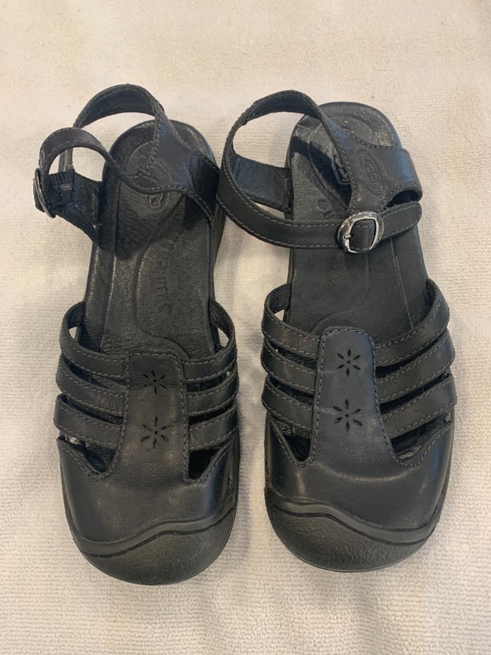 KEEN Black Leather Closed Toe Mary Jane Sandals Women’s 7.5 School Preppy Travel